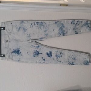 Old Navy Rockstar Super Skinny Ankle White & Blue Tie Dye Jeans. Size 8